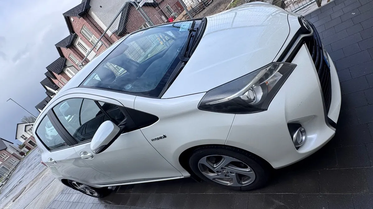 Toyota Yaris 2016 - Image 3