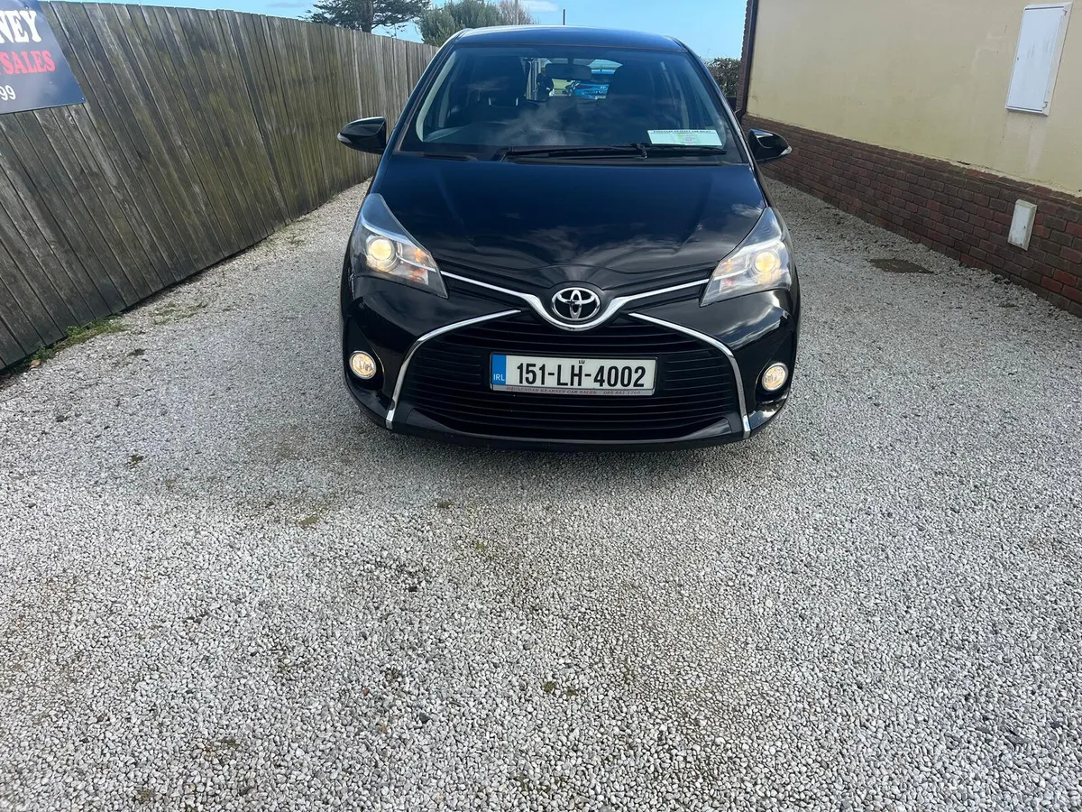 Toyota Yaris 2015 Automatic - Image 2