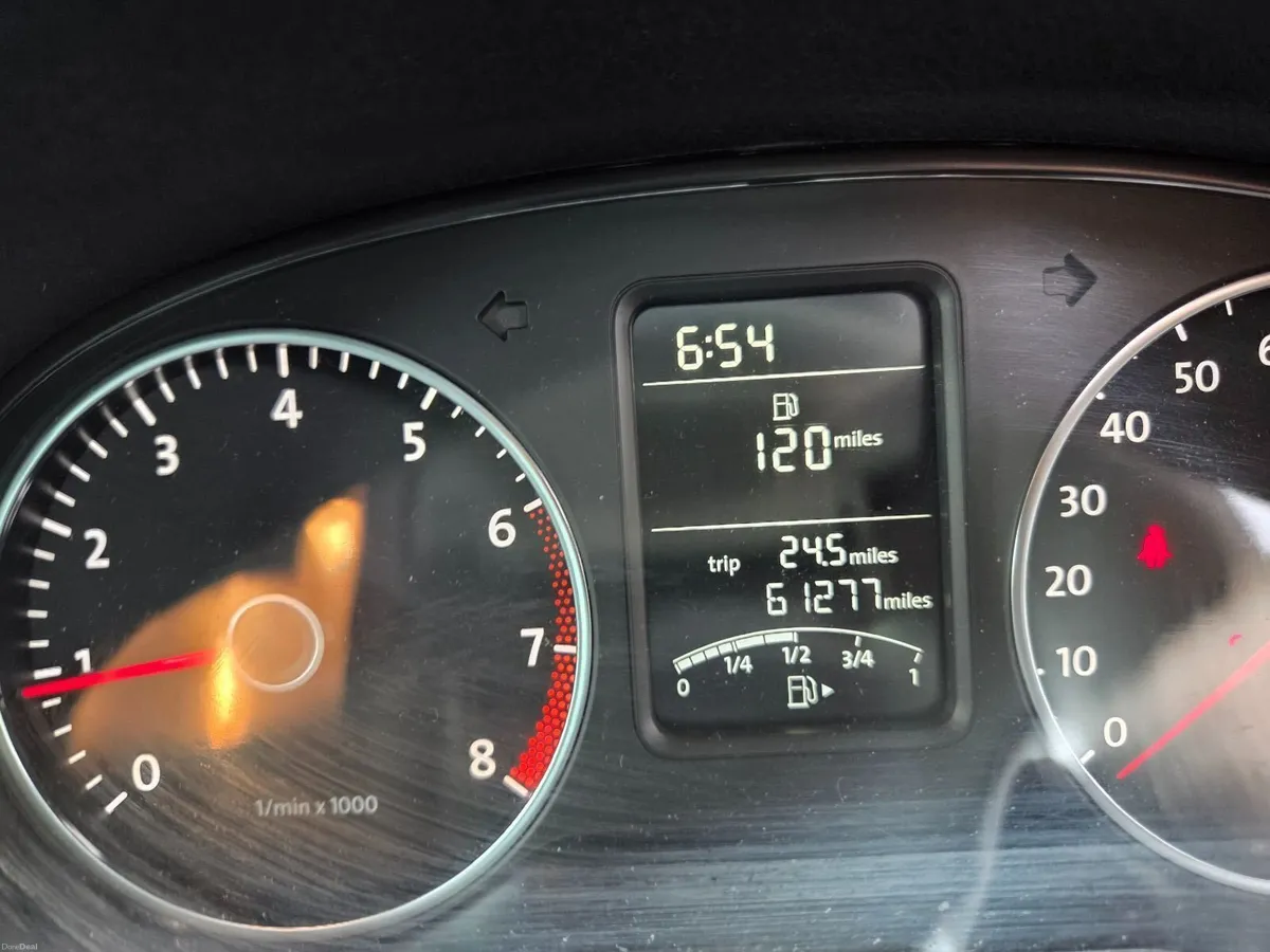 Volkswagen Polo 2013 - Image 2