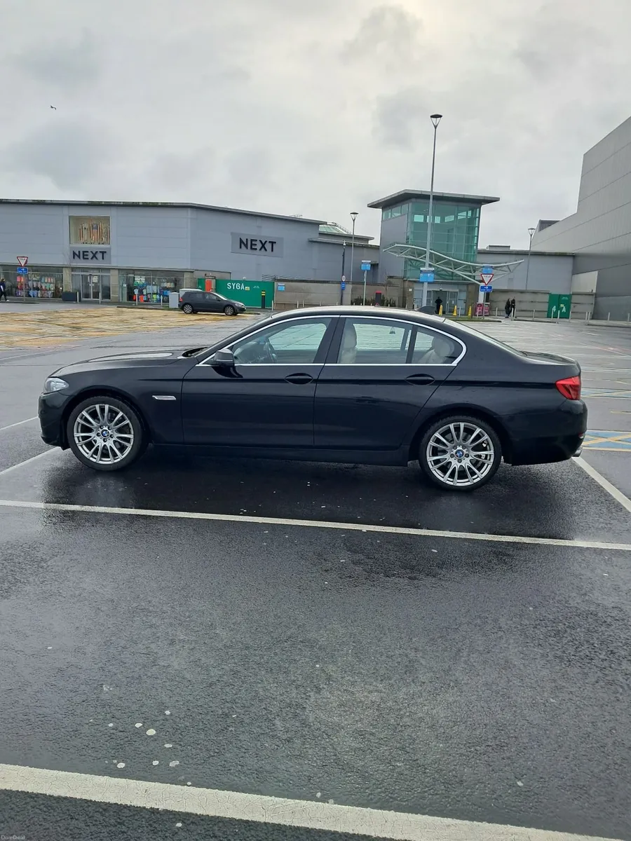 BMW 5-Series 2014 - Image 4