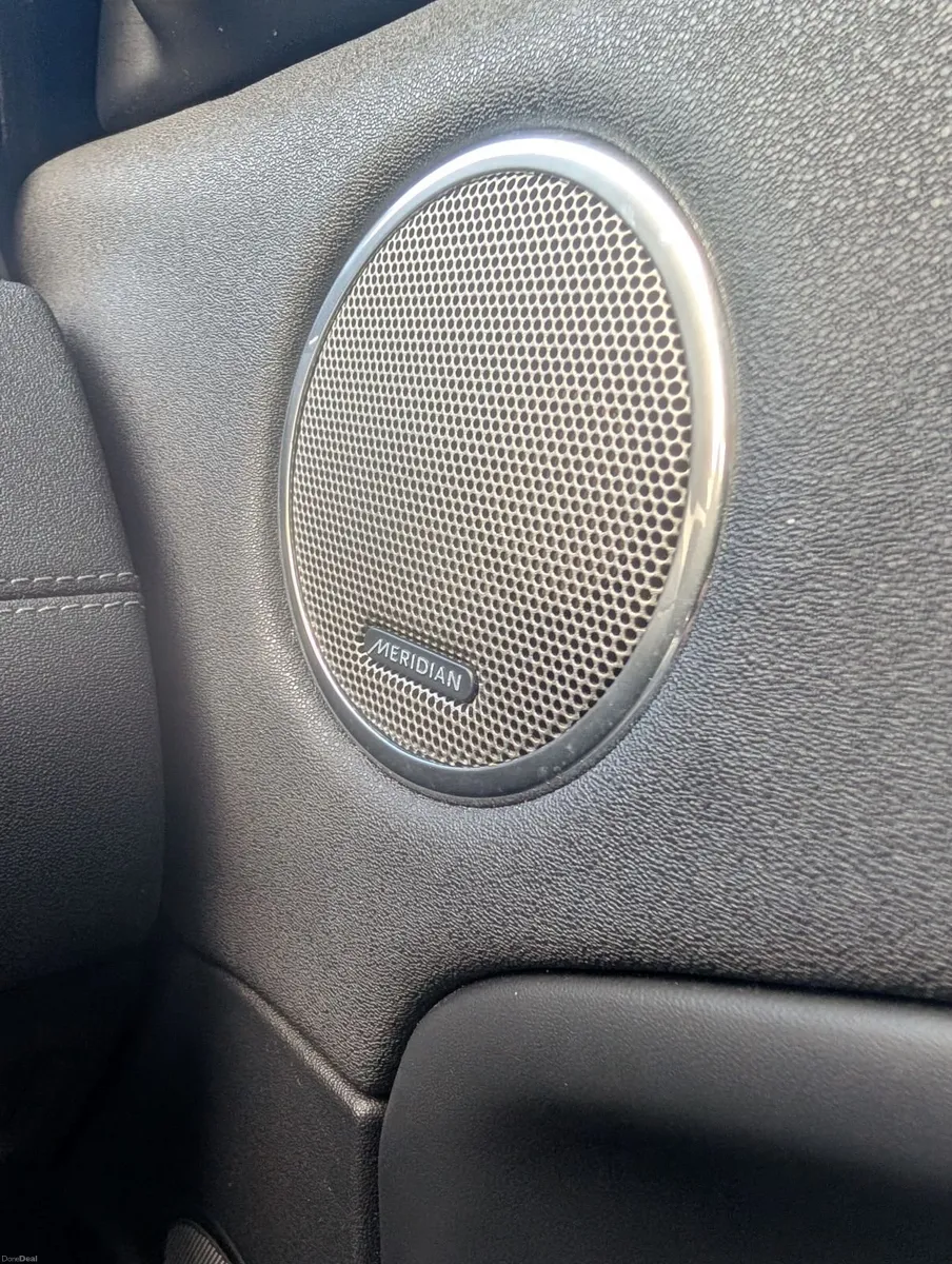 Land Rover Range Rover Evoque 2017 ***New MOT*** - Image 3