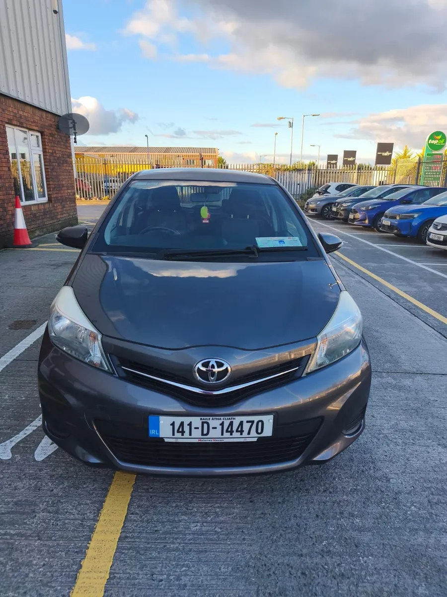 Toyota Yaris 2014 - Image 2