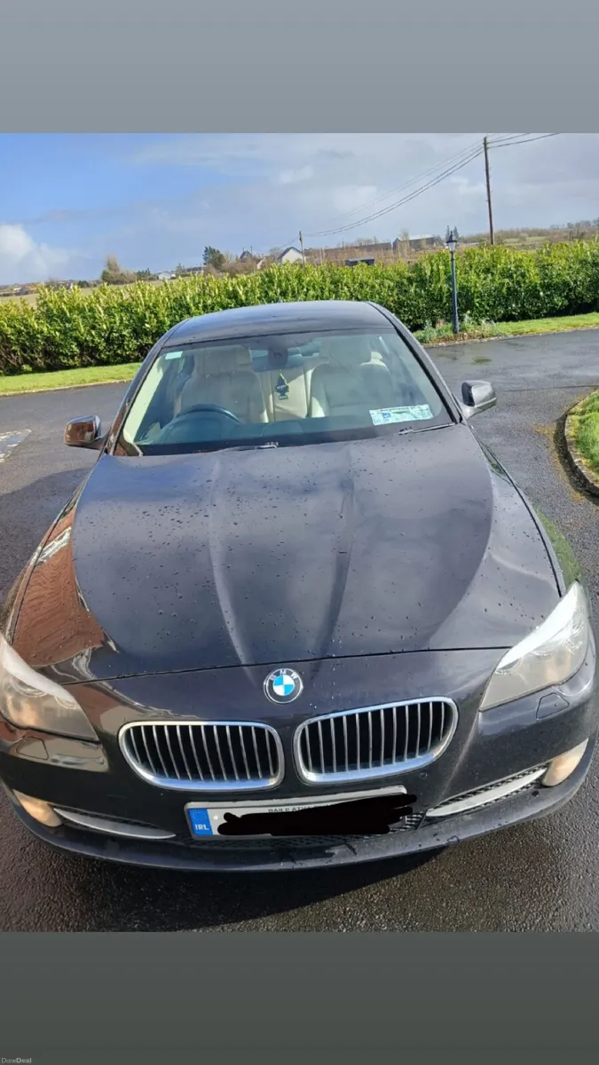 BMW 5-Series 2012 - Image 2