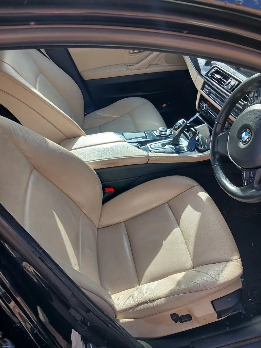 BMW 5-Series 2012 - Image 4