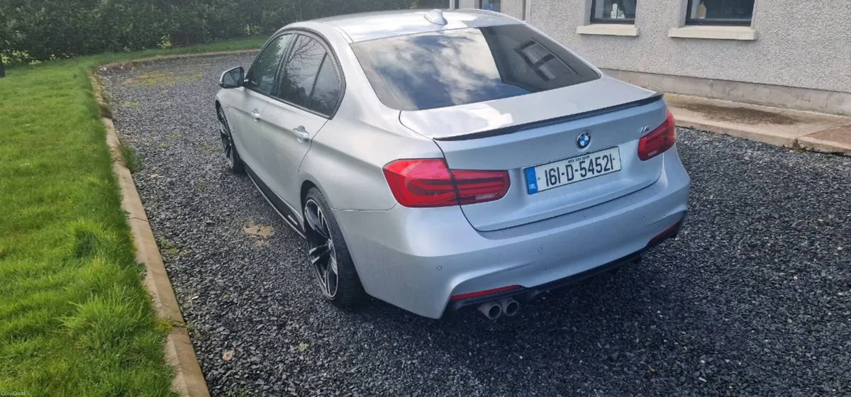 BMW 330e HIGH SPEC MSPORT - Image 3