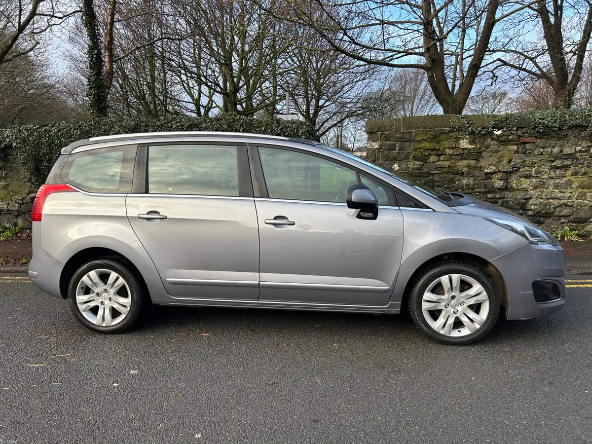 2017 PEUGEOT 5008 AVTIVE PANORAMIC ROOF - Image 3