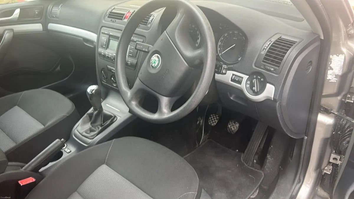 Skoda Octavia 1.4 Petrol Fresh NCT - Image 4