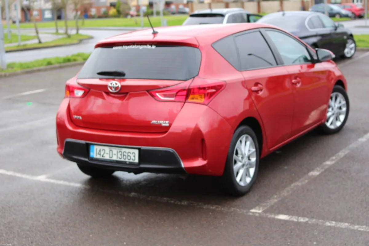 Toyota Auris 2014 AURA 1.4 Diesel Fresh NCT - Image 3