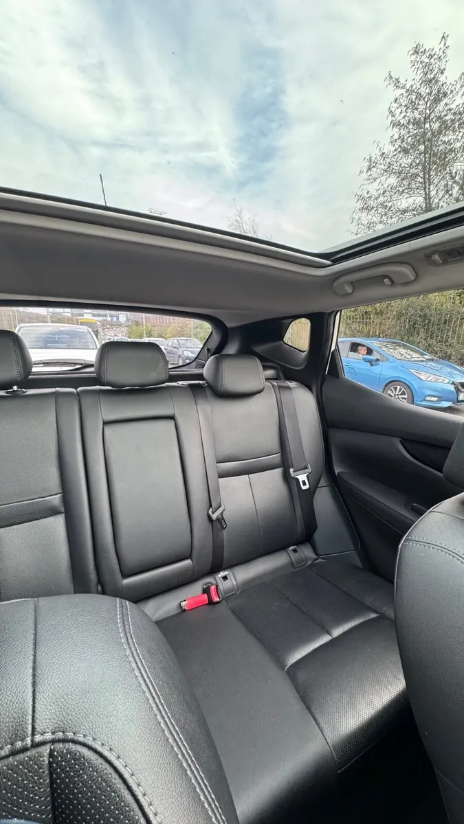 Nissan Qashqai 1.6 Diesel Auto - Image 4