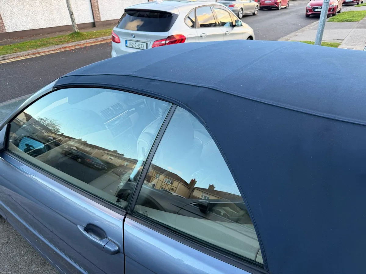 BMW convertible with hard top - Image 6