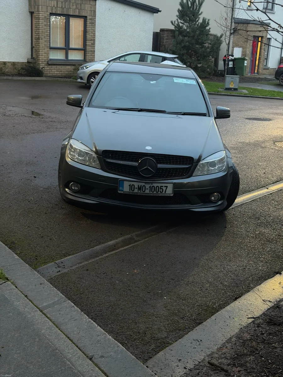 Mersedes Benz - Image 2