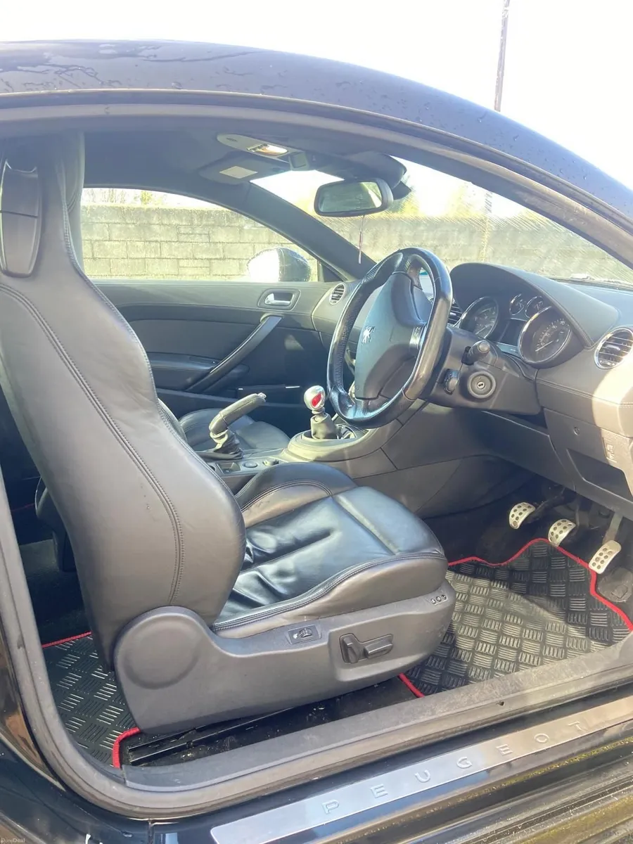 Peugeot RCZ 2011 - Image 4