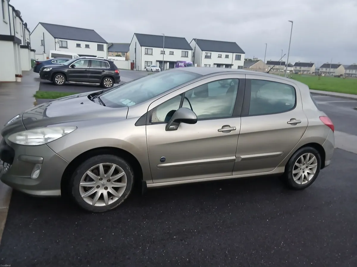 Peugeot 308 2011 - Image 3