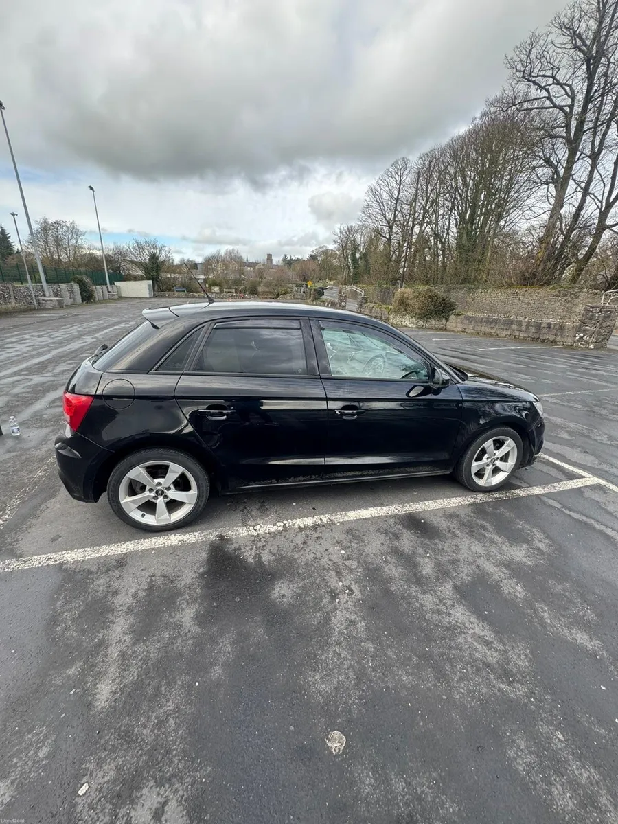 Audi A1 2015 - Image 1