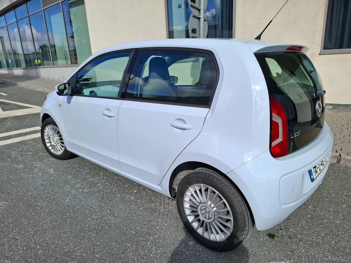 Volkswagen up! 2014 - Image 2