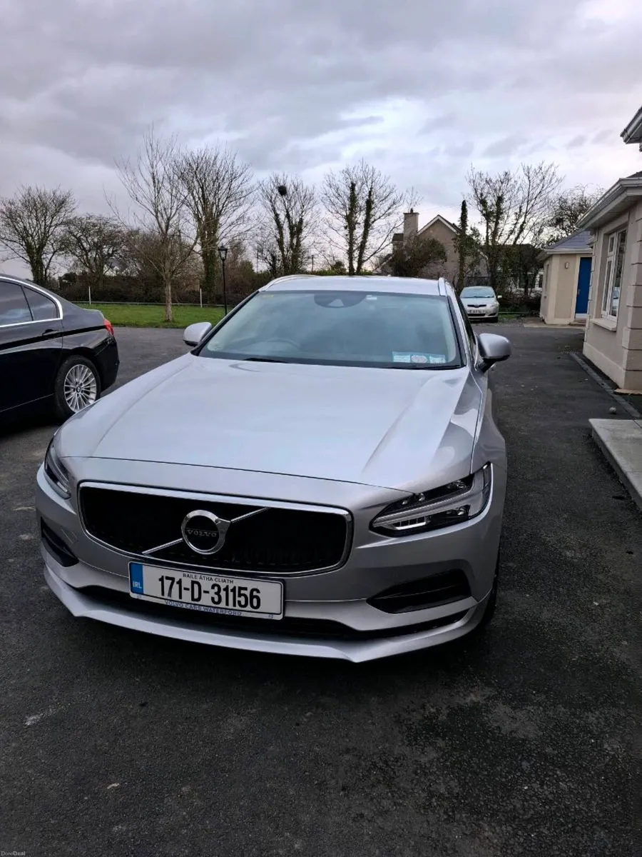 Volvo V90 2017 D4 Momentum GT Auto - Image 1
