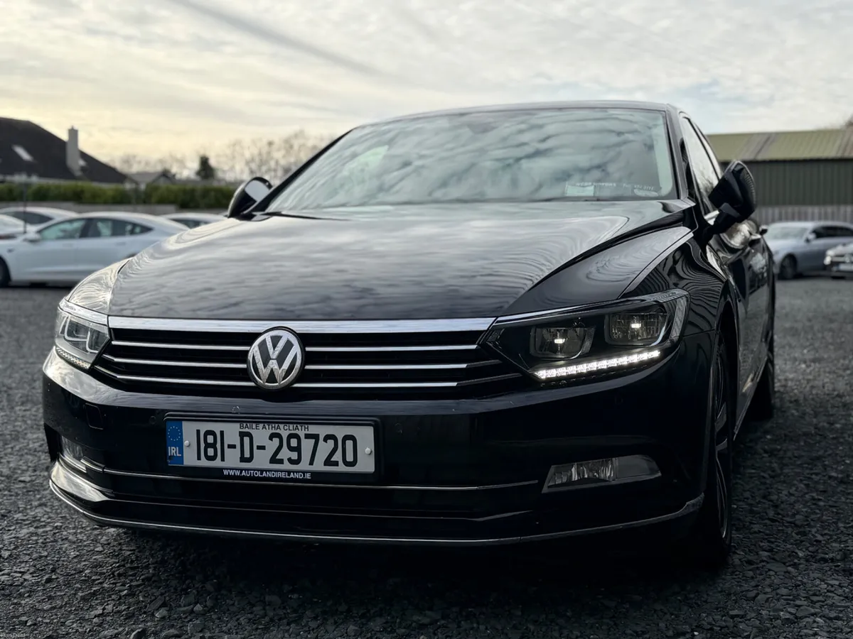 181 Volkswagen Passat High Line - Image 4