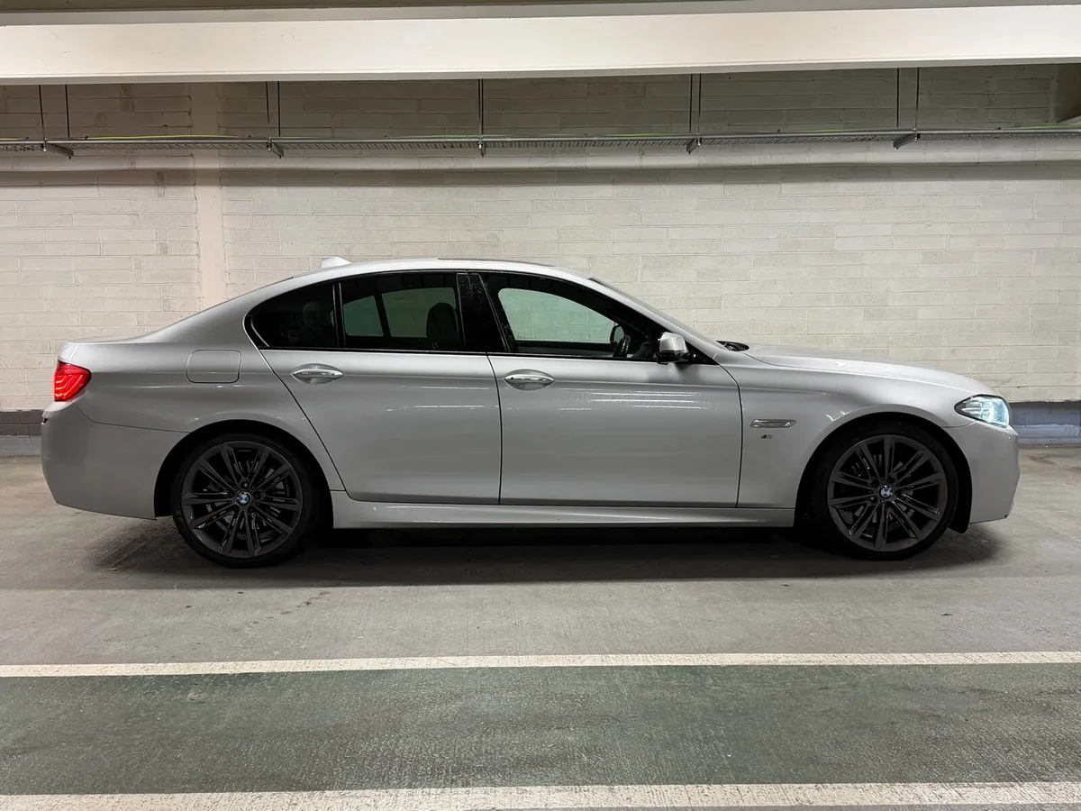 142 BMW 520 M-Sport Automatic- Sunroof - Image 3