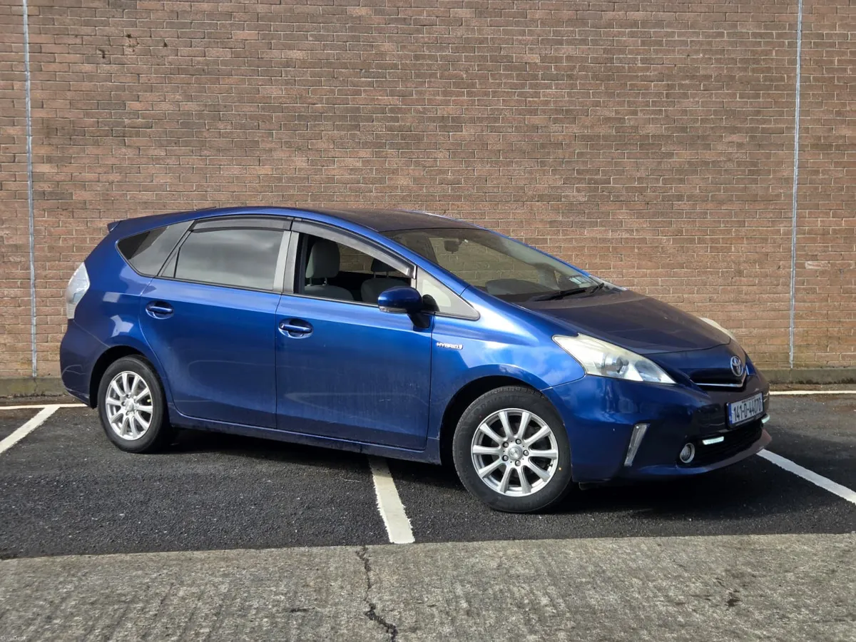 Toyota Prius 2014 - Image 2