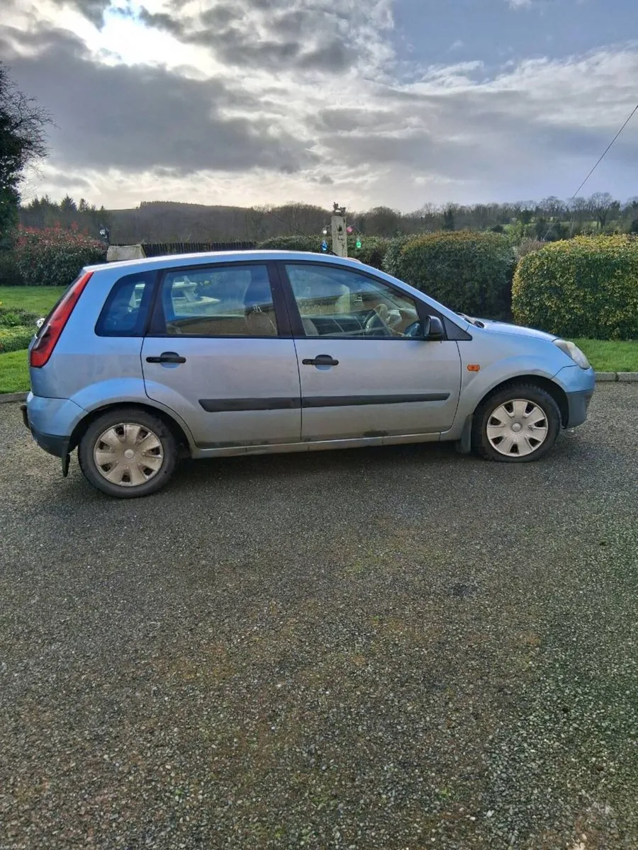 Ford fiesta lx - Image 3