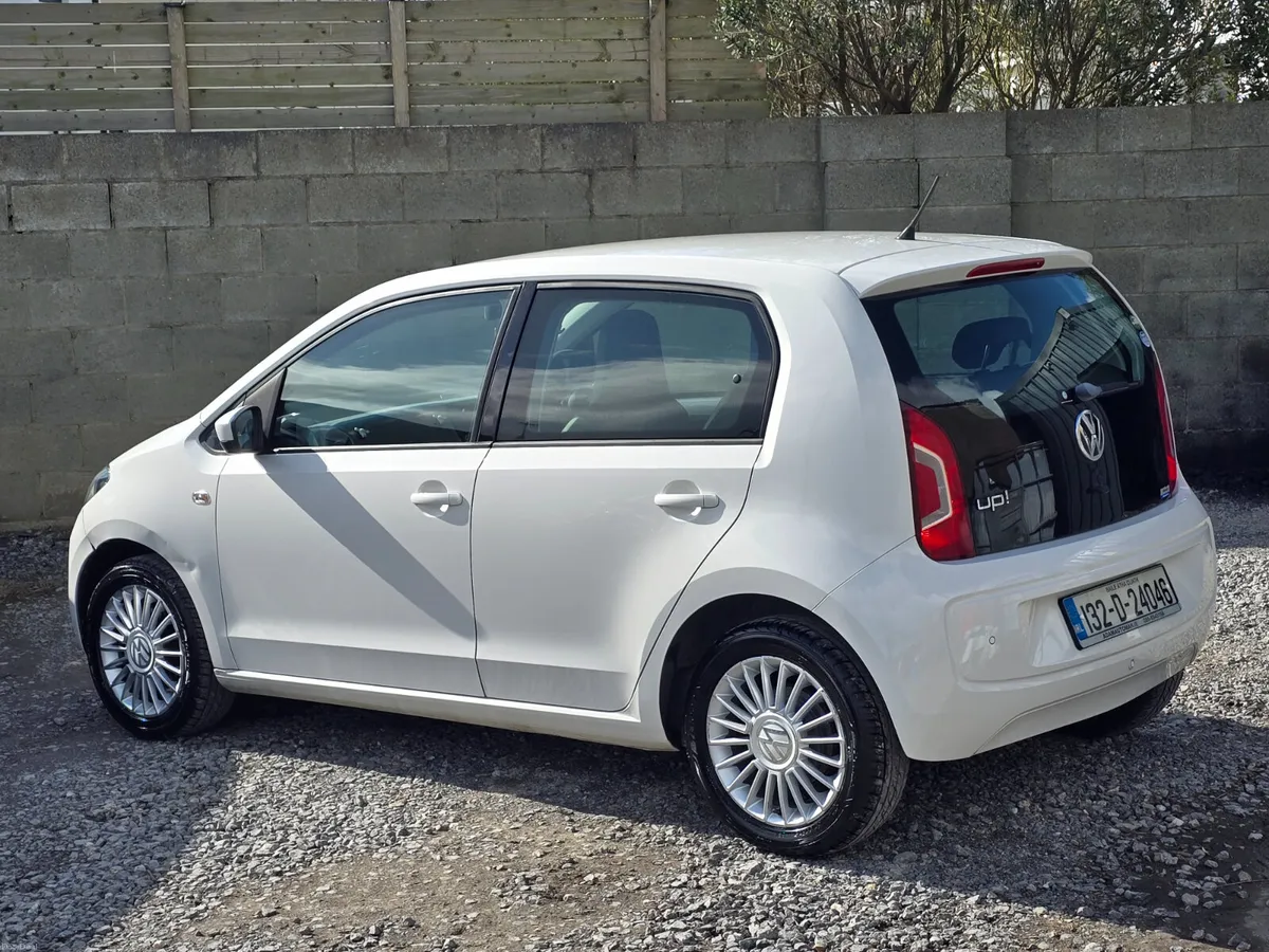 Volkswagen up! 2013 highline automatic €4990 - Image 2