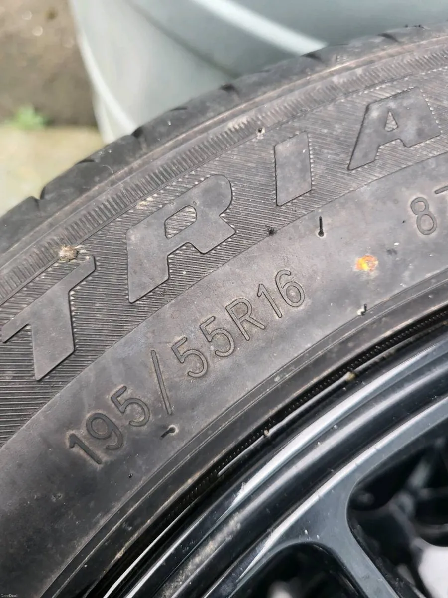 Alloy wheels only used few weeks - Image 2