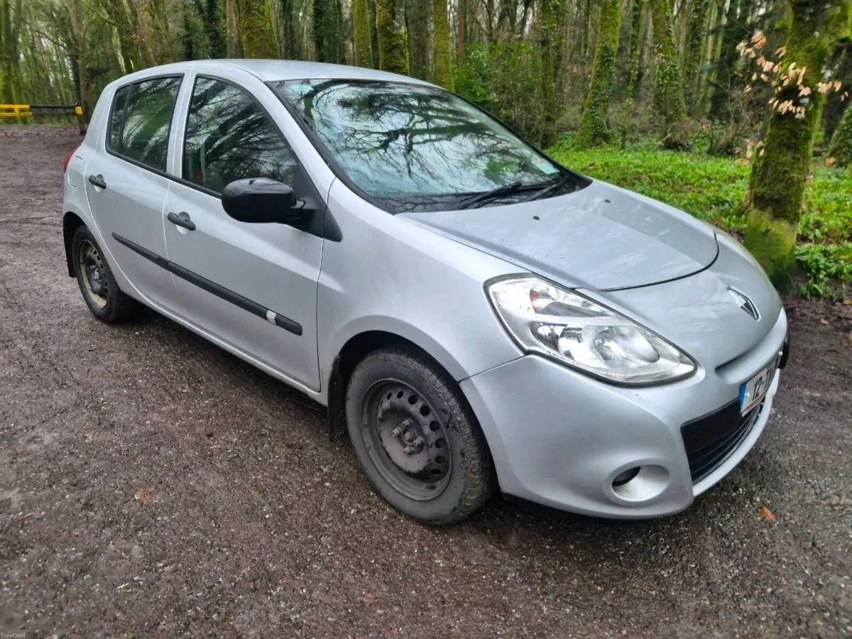12 Renault Clio 1.2 NCT 1-27 - Image 1