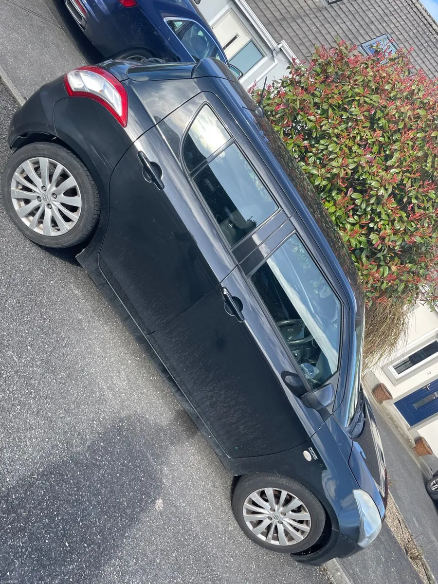 Suzuki Swift 2012 - Image 1