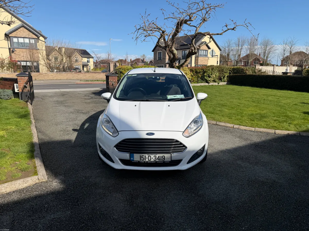 2015 Ford Fiesta 1.25 titanium low kilometres - Image 3