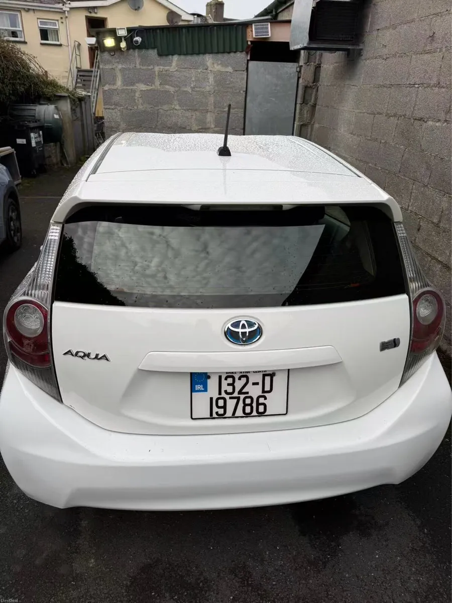 Toyota aqua - Image 4