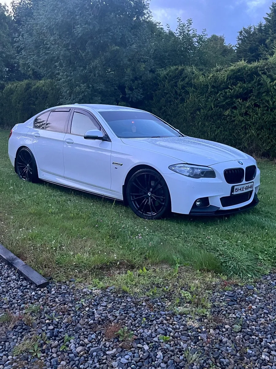 BMW 5 series - Image 1