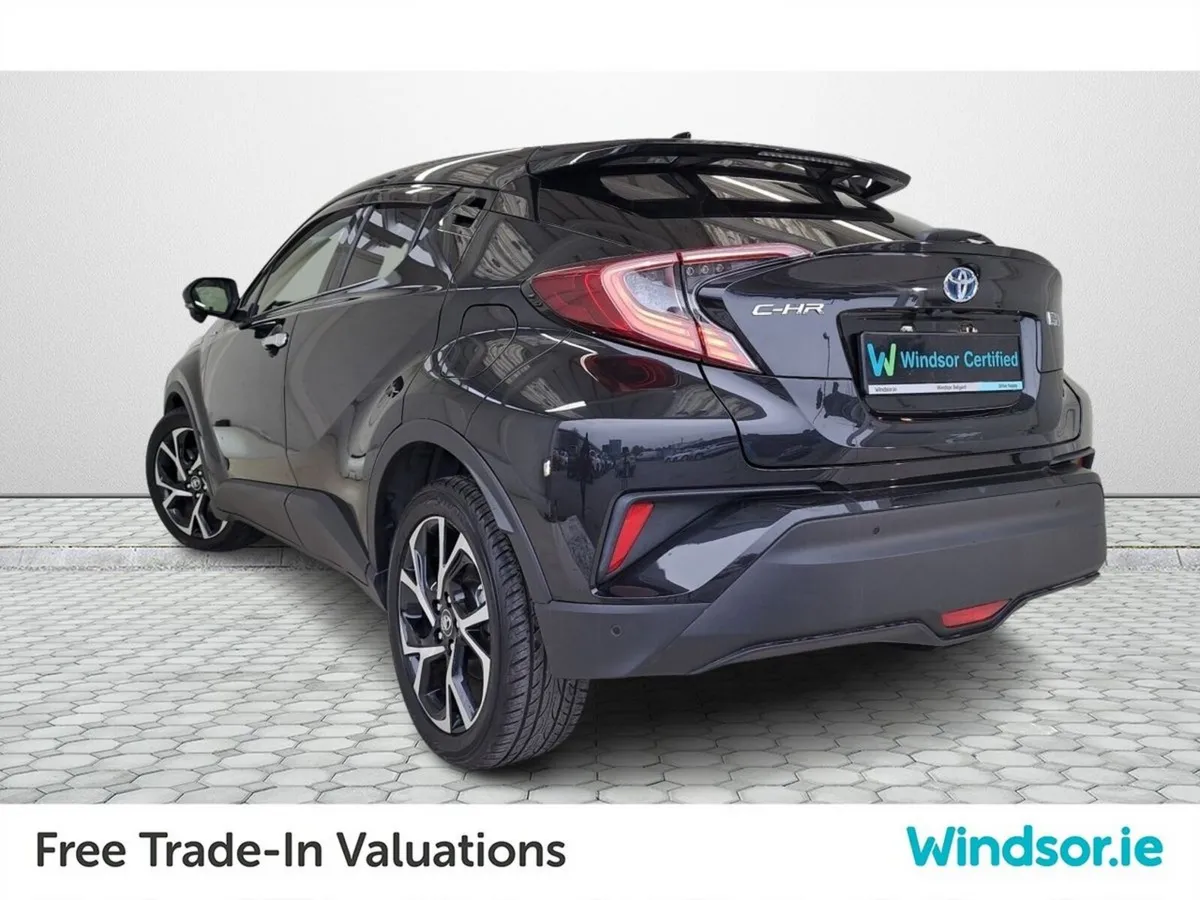Toyota C-HR HYBRID AUTO - Image 2