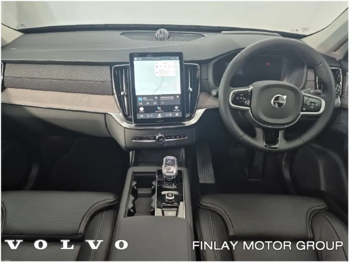 Volvo XC90 Ultra Bright T8 , Pan Roof , Air Suspen - Image 2