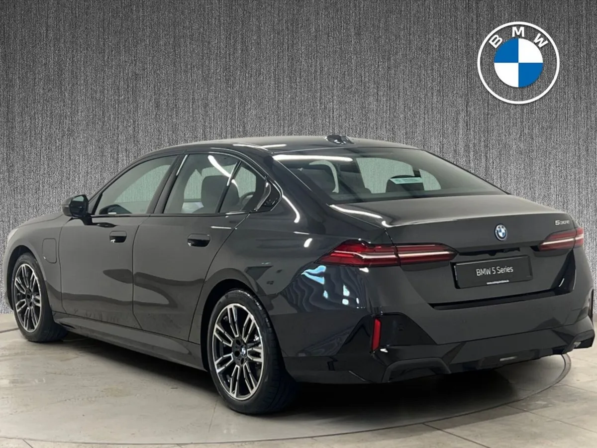 BMW 5-Series 530e M Sport IMMEDIATE DELIVERY - Image 3