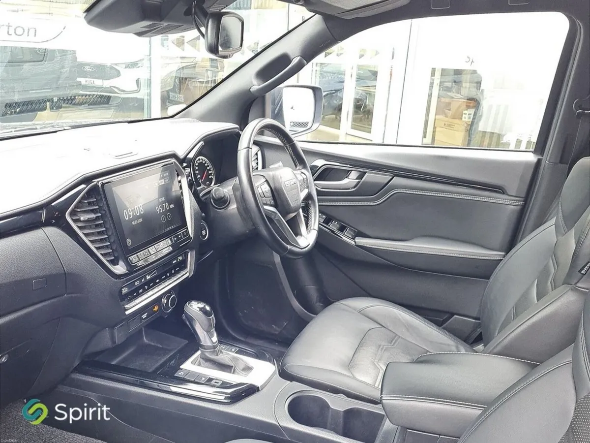 Isuzu D-Max LX DOUBLECAB  AUTO - Image 3