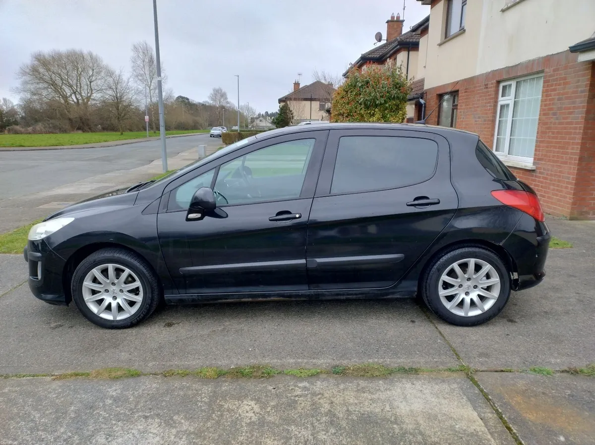 Peugeot 308 2009 - Image 4