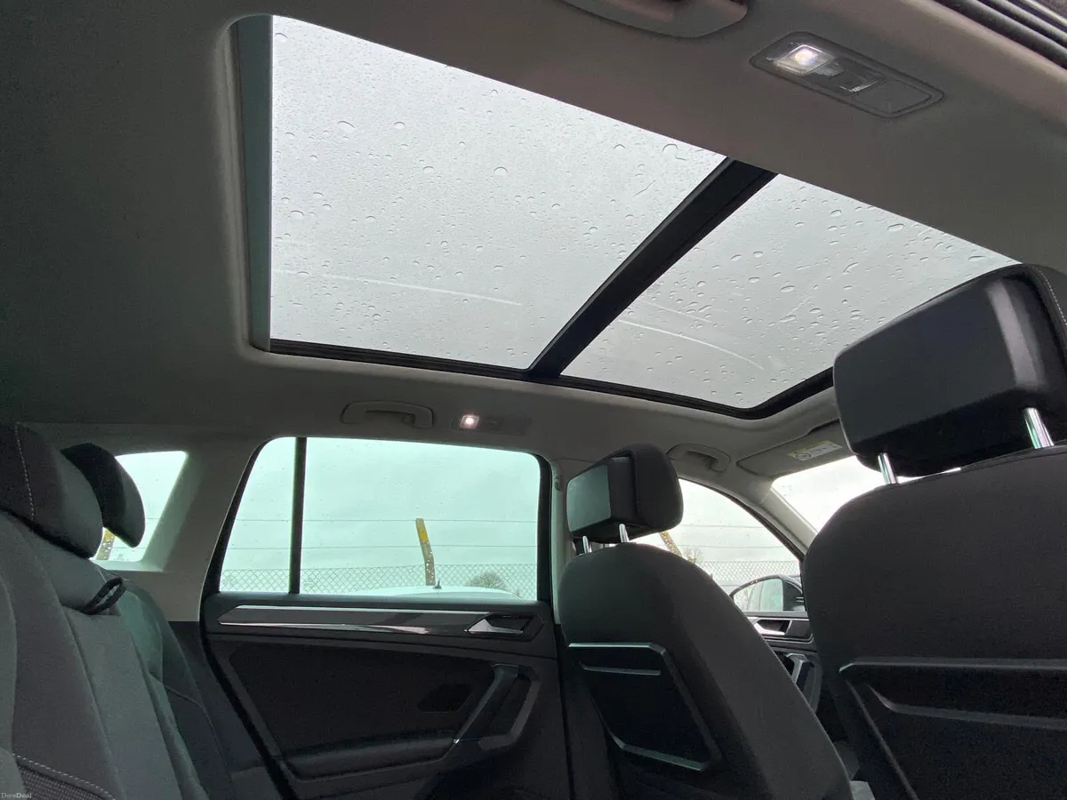 Volkswagen Tiguan R-Line - Image 6