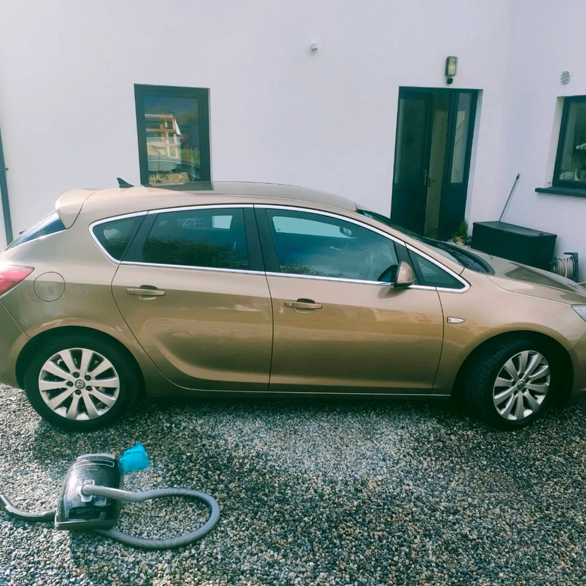 Vauxhall Astra 2013 1.7 Diesel Manual - Image 1