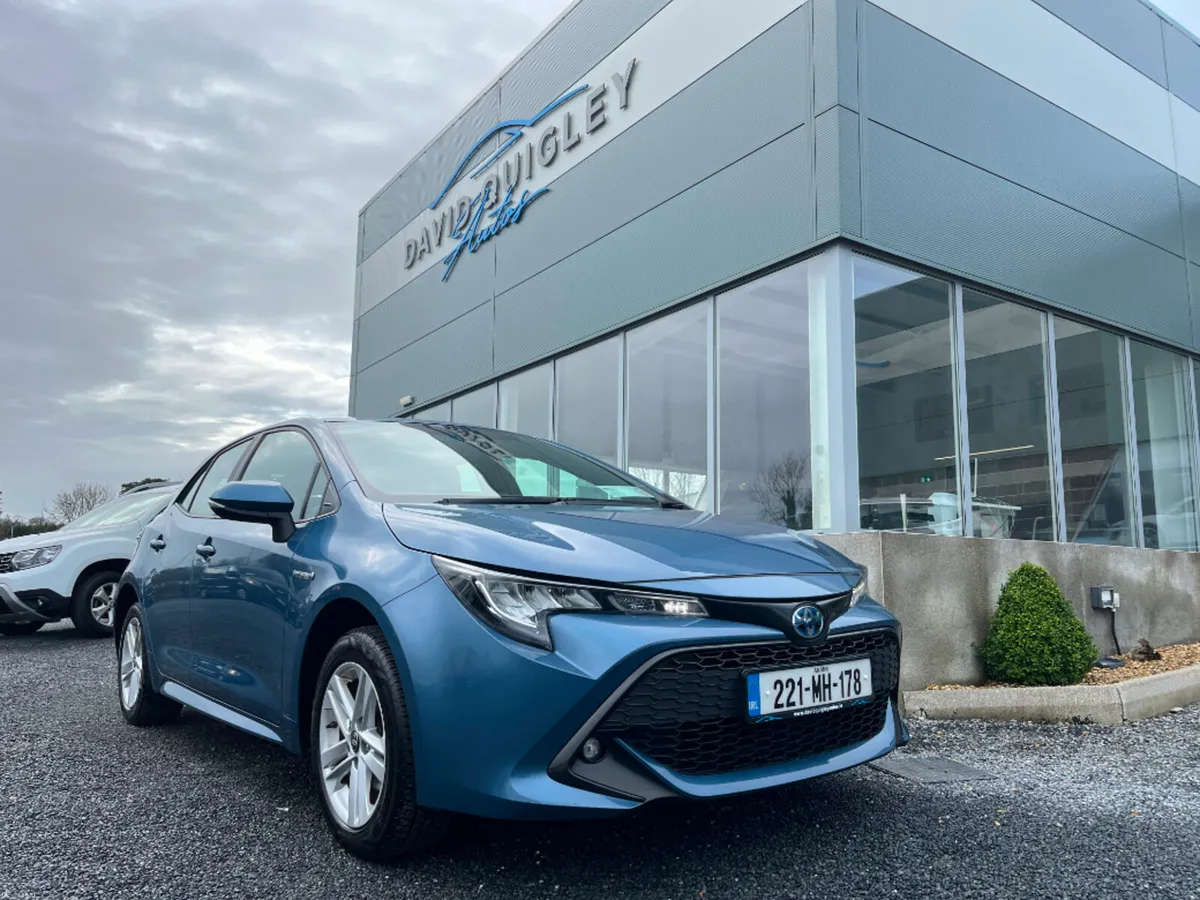 Toyota Corolla Hybrid Luna H/B 4DR AUTO*QUALITY AS - Image 2