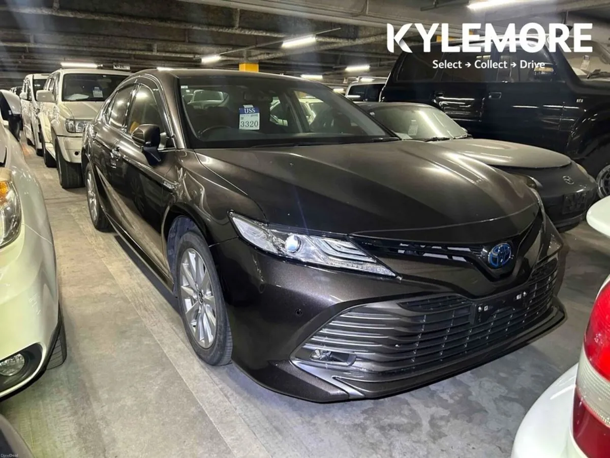 Toyota Camry G SPEC - 2.5 HYBRID - FACTORY ALLOYS - Image 1