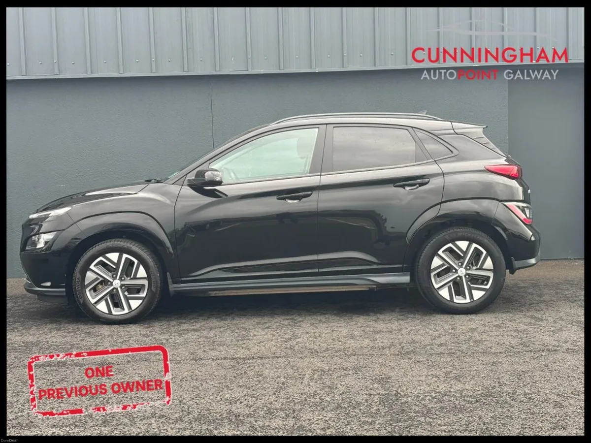 Hyundai KONA Executive EV 39kWh Auto - Image 3