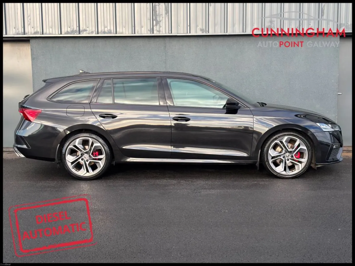 Skoda Octavia vRS 2.0TDi DSG ESTATE 200HP - Image 3