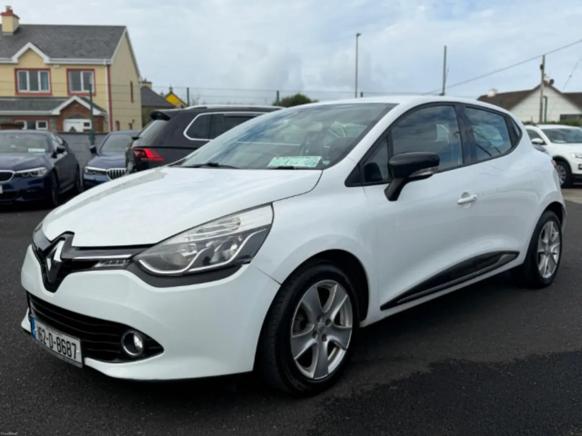 Renault Clio IV Dynamique NAV 1.2 4DR - Image 2