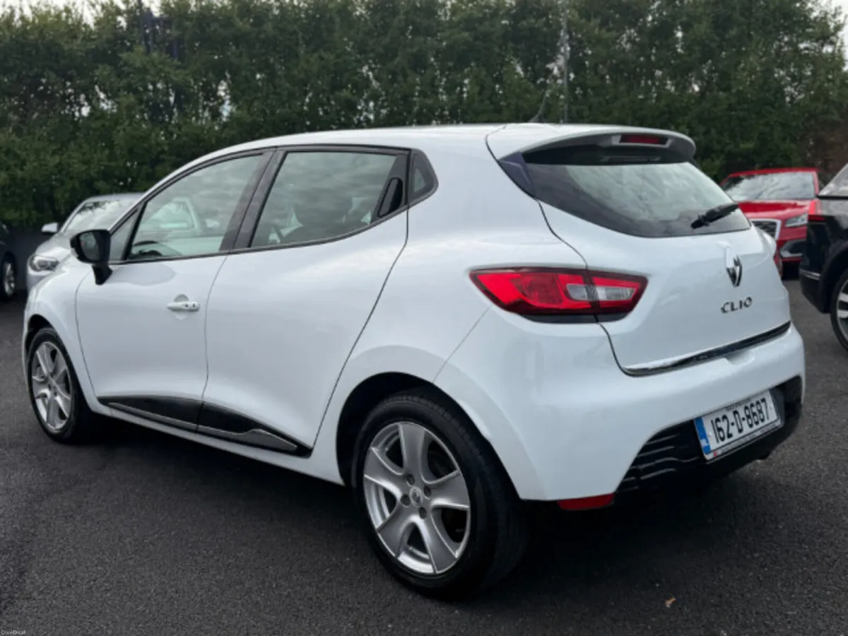 Renault Clio IV Dynamique NAV 1.2 4DR - Image 3