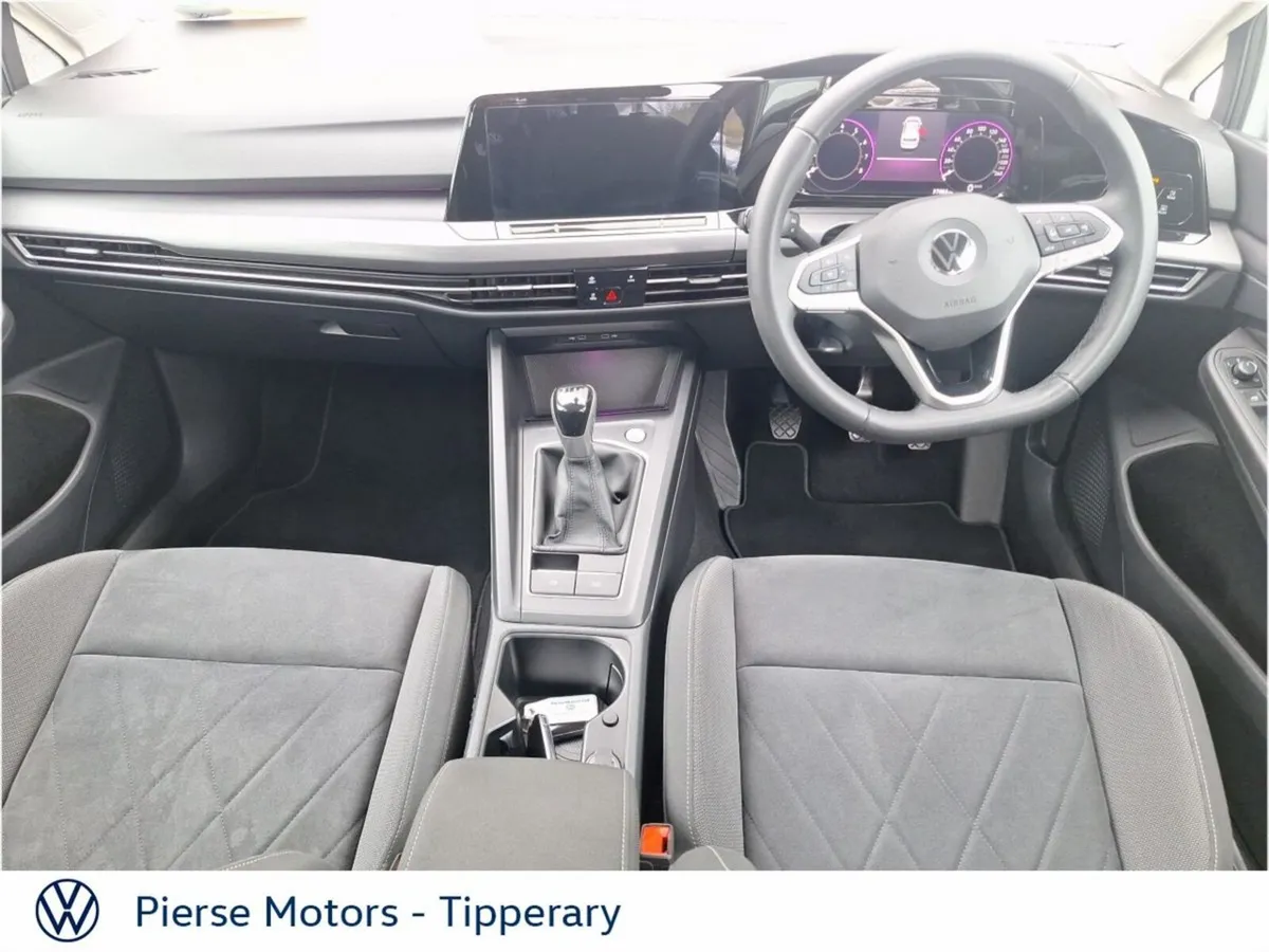 Volkswagen Golf 1.5 TSI 130HP Style - Image 4