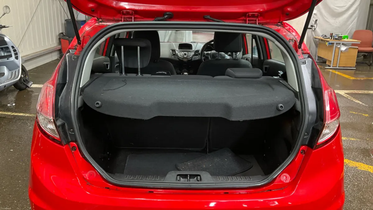 2014 Ford Fiesta 1.2 Petrol - Image 4