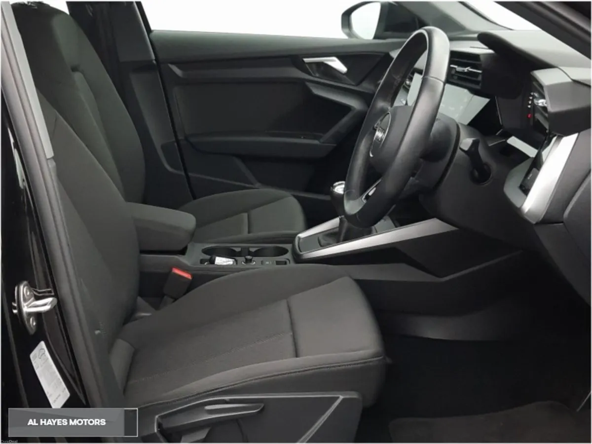 Audi A3 **WINTER PACK**PARKING PACK**LIKE NEW**30 - Image 4