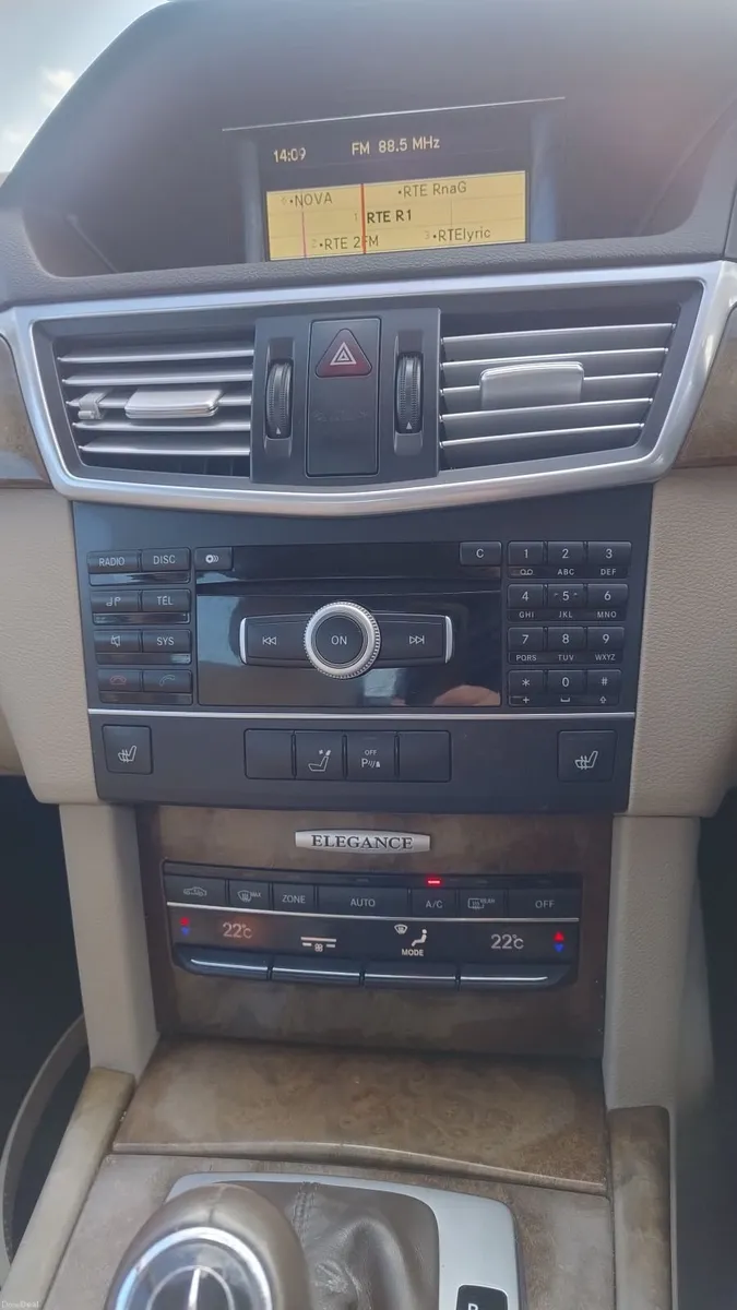 Mercedes-Benz E-Class 2011 - Image 4