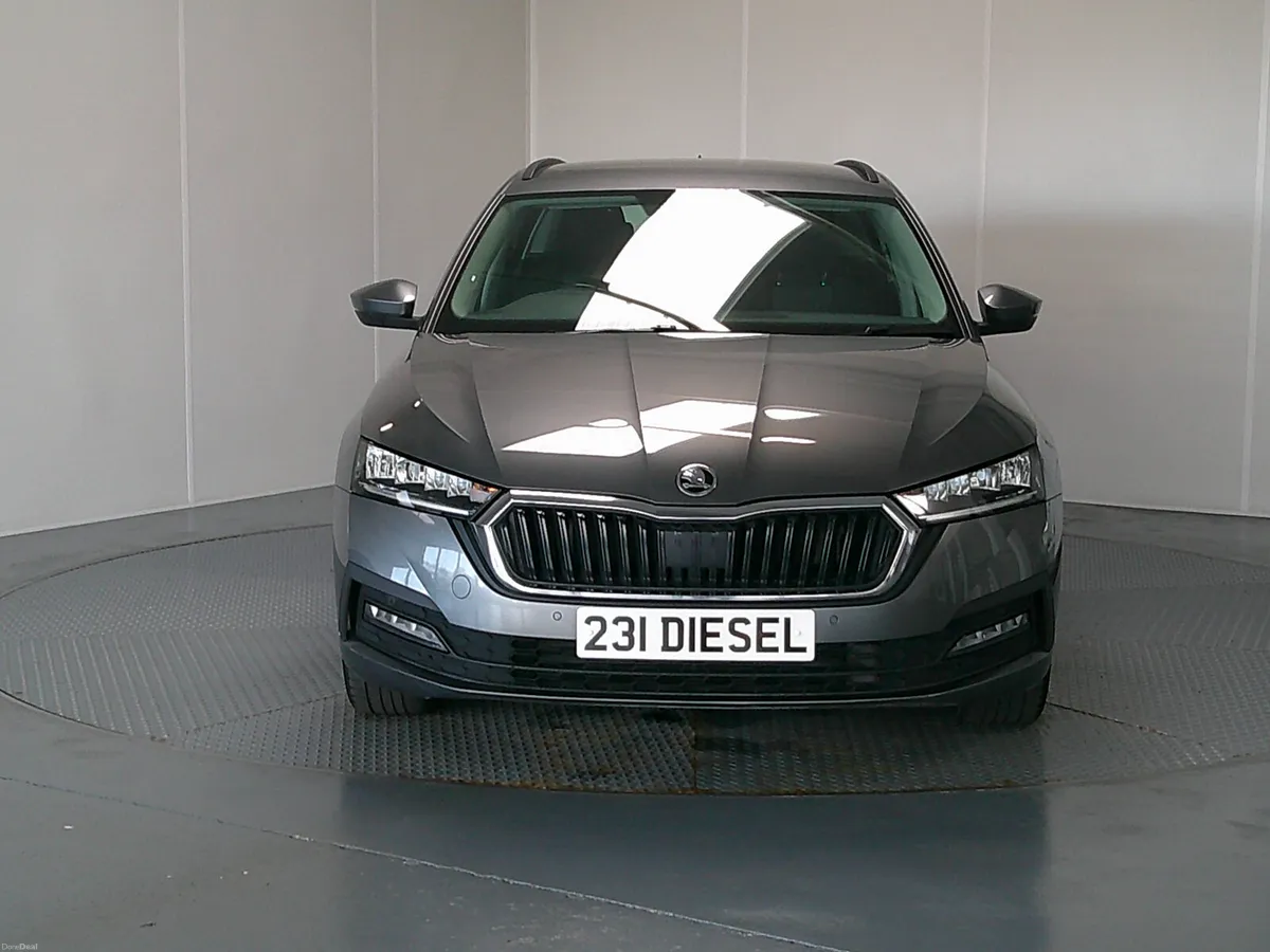 Skoda Octavia 2023 - Image 2