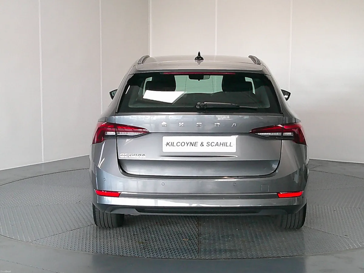 Skoda Octavia 2023 - Image 6